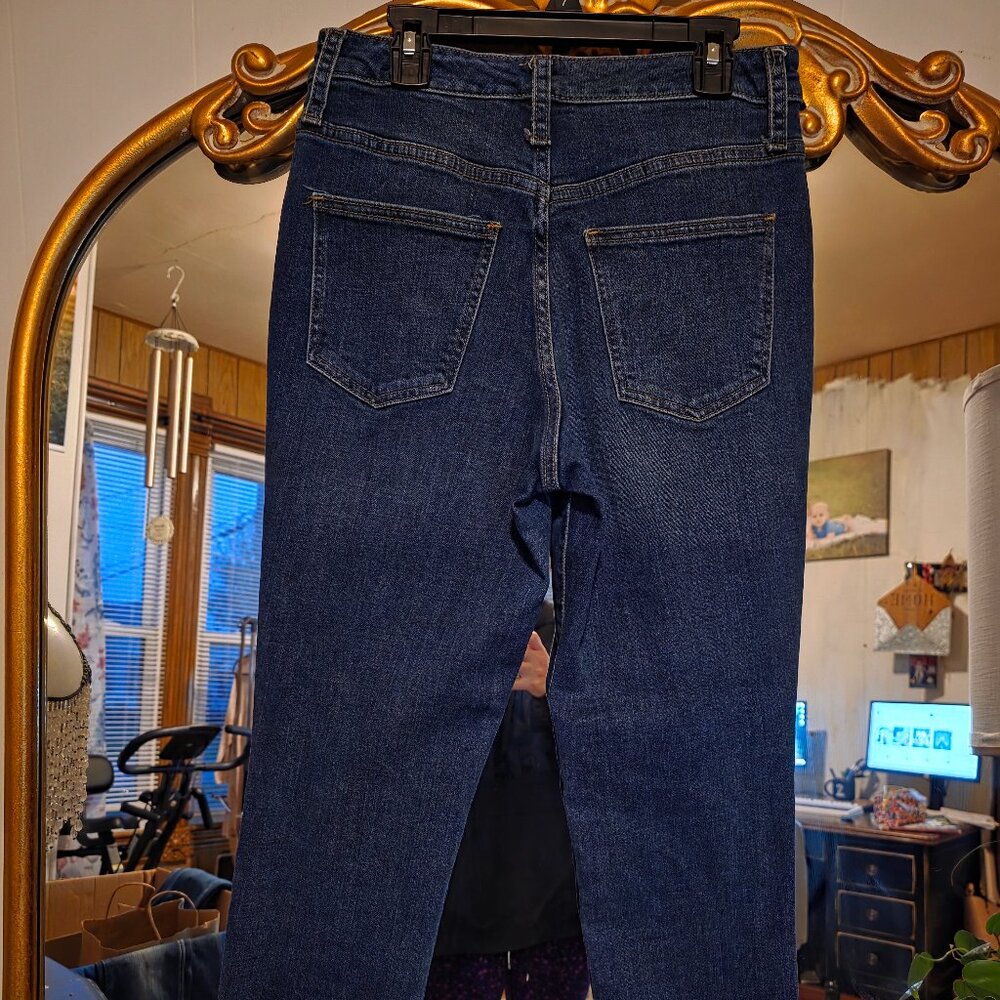 Universal Thread High Rise Straight 4/27R